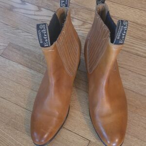 Elegant Brown Leather Chelsea Boots